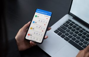 ミライ工事管理アプリを利用する様子